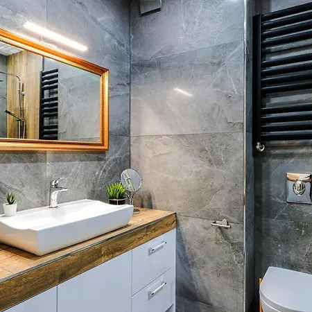 Διαμέρισμα Izabella *